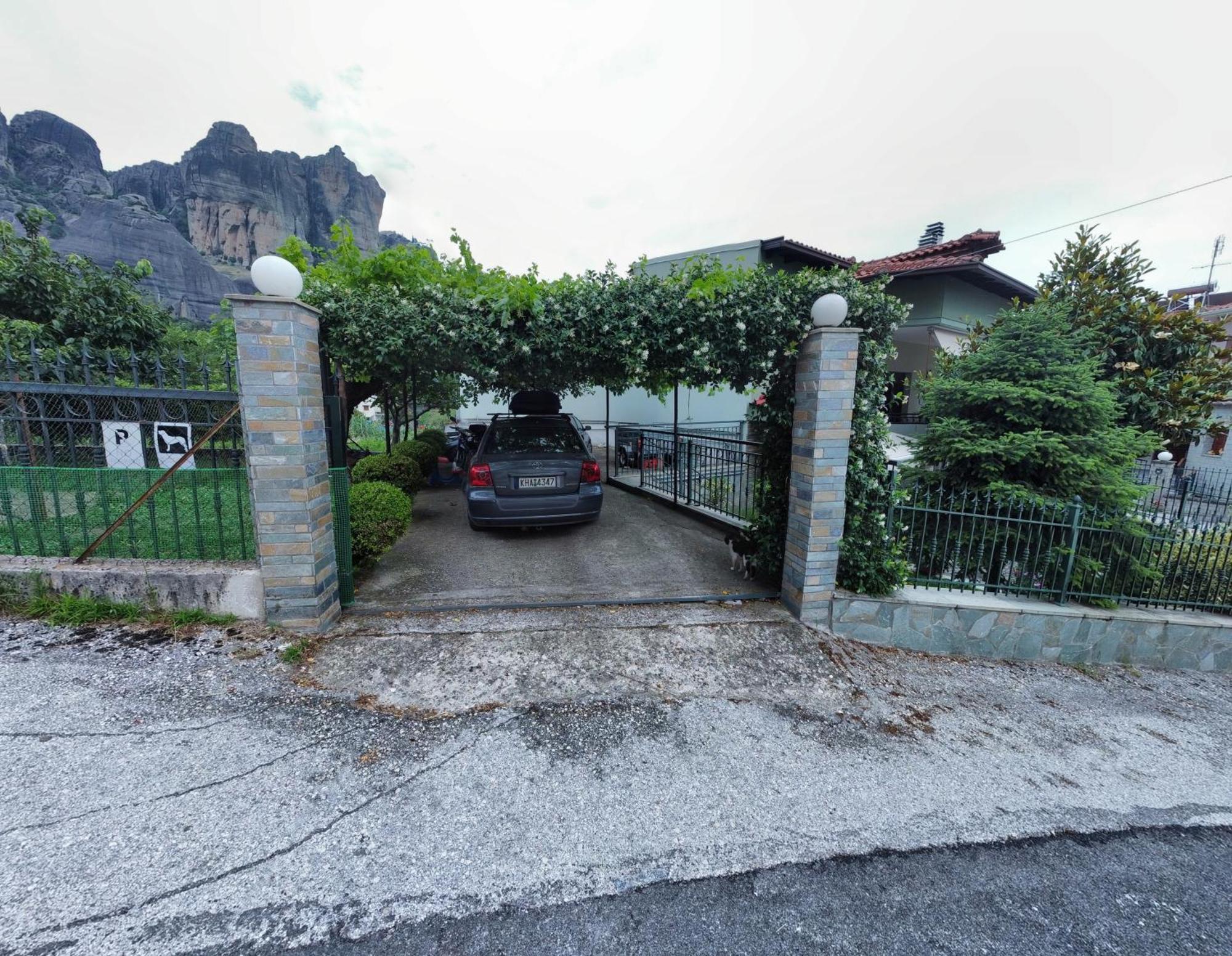Postmans Apartment Under Meteora Kalabáka Exterior foto
